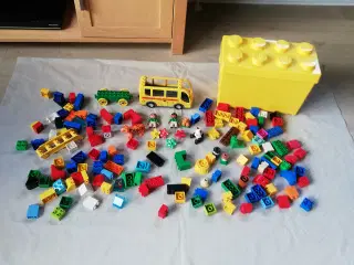 Lego Duplo 1,5kg inkl. Lego opbevaringskasse
