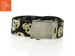 Mønstret stofbælte med kraniemotiv (str. 115 x 3 cm)