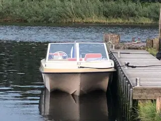 Trifol 100 speedbåd
