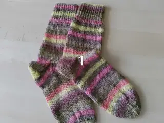 Uld 36/37 nye hjemmestrikkede