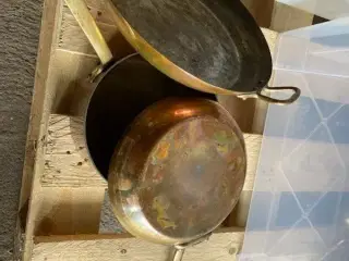 Messing gryder, og pande