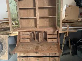 Chatol i massiv egetræ