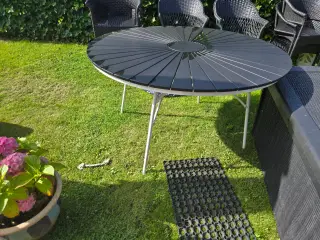 Kerteminde bord I sort nonwood