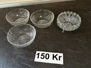 Glas skåle i forskelligt design