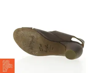 Læder sandaler med hæl fra Made in Spain (str. 40,5)