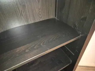 Ikea bogreol i mørk træ