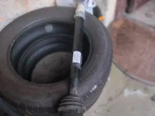 Drivaksel højre Audi 80 B4