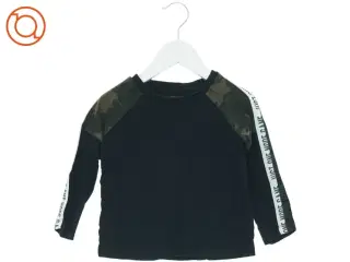 Bluse fra VRS (str. 104 cm)