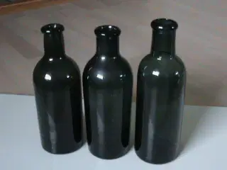 Antikke glas flasker, grønne