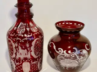To vintage vaser af Bøhmisk glas i flot stand