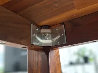 Spidebord massiv valnød 40 mm plade 