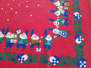 Juledug med dansende nisser,