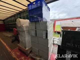 Reoler inklusiv 3 kasser