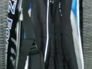 FORZA TENNIS TASKE MED 3 STORE RUM