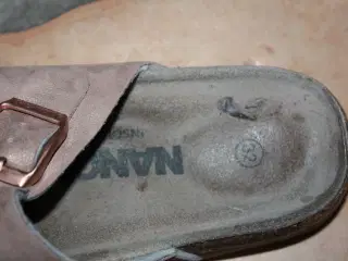 Nanok sandaler str. 32