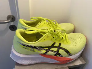 Asics Magic Speed 4 - FF Turbo