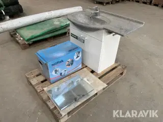 Toiletmodul, damper og spejle