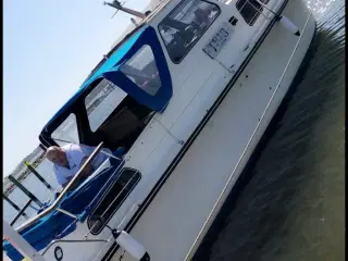 Oxelö 30 motorbåd