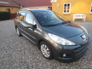 Pæn Peugeot 207 1.4 i St-Car Nysynet. 