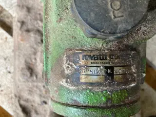 Markvandingspumpe med dykpumpe
