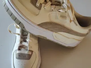 Puma sneakers 