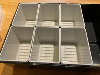 8 rums opbevaring med låg