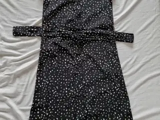 Kjole str 152