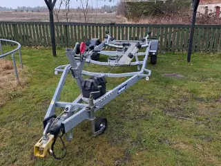 1350 kg bådtrailer
