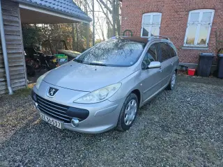 Peugeot 307 1.6 hdi 7 personers
