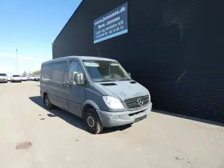 Mercedes-Benz Sprinter 216 CDI 163HK Van