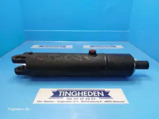 Massey Ferguson 6465 Løftecylinder 3795031M2