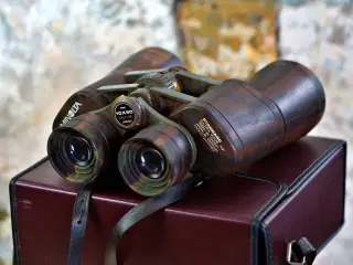 Minolta 10 x 50mm kikkert i camoflage