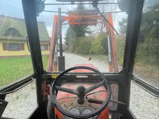 Ursus frontlæsser traktor