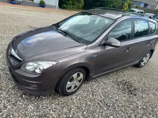 Hyundai i30 1.6 crdi st car, årg 2011