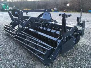 J-Maskiner IT-4000 med hydraulisk lift