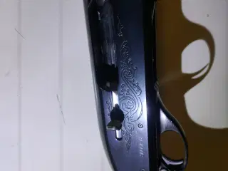 2 stk halvautomatisk jagtgevær 12/20Remington 1100