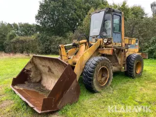 Gummiged Komatsu WA200-1