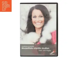 Modellfoto utanfr studion (DVD)