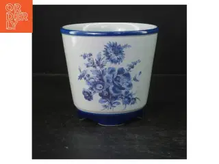 Porcelænsurtepotteskjuler fra Søholm (str. Ø. 13 cm)
