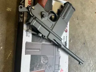 KWC M712/C96 CO2 pistol - Full Auto