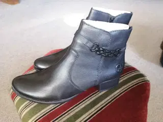Rieker støvletter i str. 40 - nye