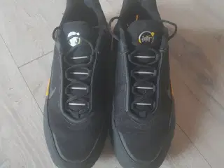 Nike Air Max Pulse