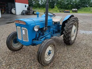 Ford Super Dexta  3 cyl Diesel