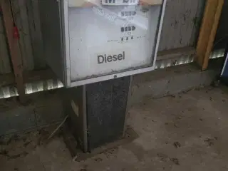 Diesel stander
