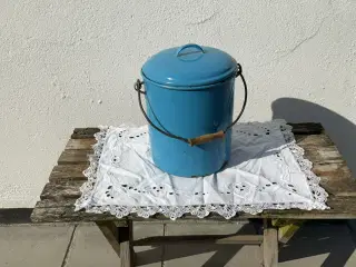 Madam blå madspand
