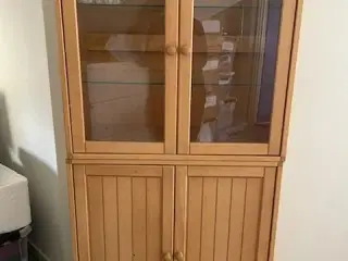 Flot reolsystem i bøg