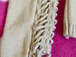 SWEATERE 