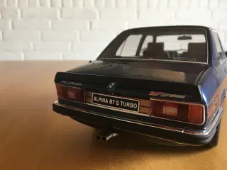 BMW Alpina B7 1:18