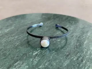 Carré Jewellery bangle