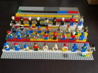 Lego figurer 37 stk sælges. 